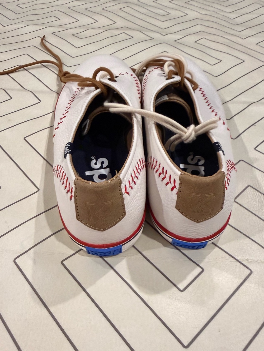 New Keds Women's White Baseball-Stitch Oxford Shoe - Picture 10 of 13